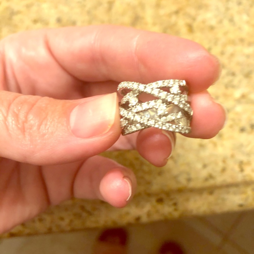 Gorgeous 1/2 ct diamond 💍 ring